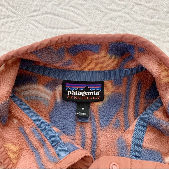 RARE🔥 Patagonia Women's Lightweight Synchilla Snap-T Fleece Pullover, Big Sisu - Picture 9 of 10